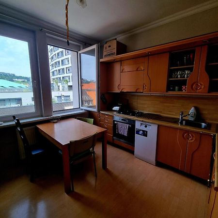 Big 4 Room Huge Apartment Bratislava Eksteriør billede