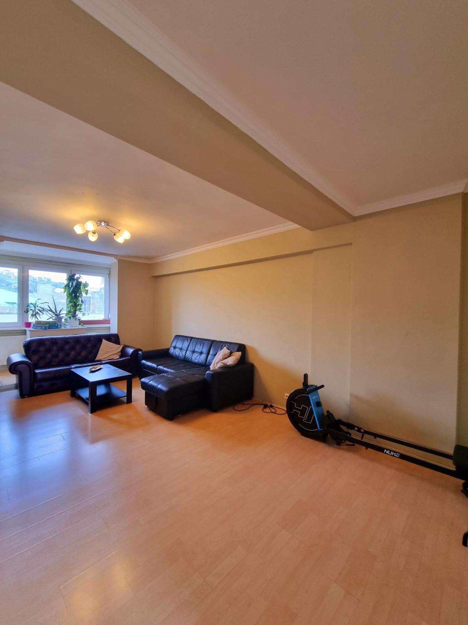 Big 4 Room Huge Apartment Bratislava Eksteriør billede